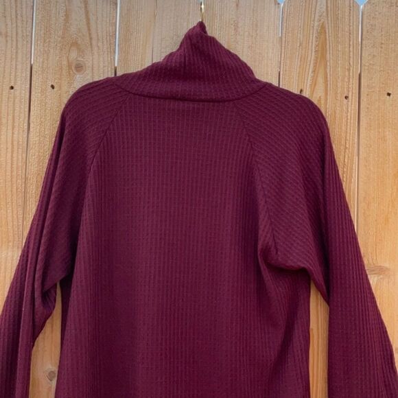 Take 50% OFF- Lucky & Blessed Women’s Long sleeve, Size-L - Picture 7 of 8